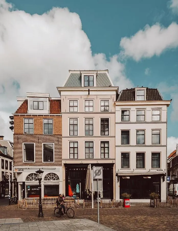Mother Goose Hotel Utrecht Netherlands